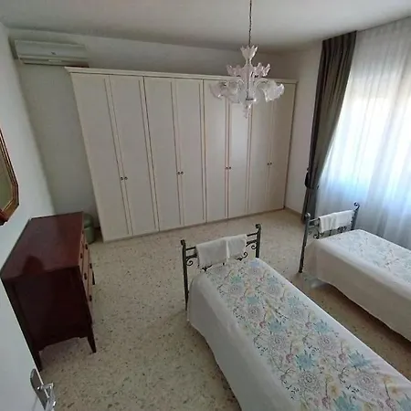 Casa Mavi, La Tua Apartmán