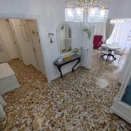 Casa Mavi, La Tua
